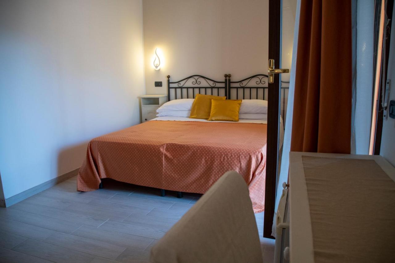 Antelima B&B Taormina Bagian luar foto