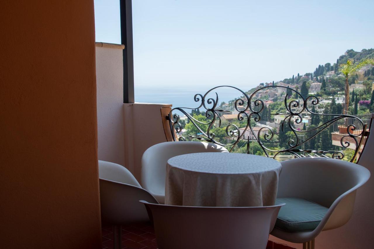 Antelima B&B Taormina Bagian luar foto